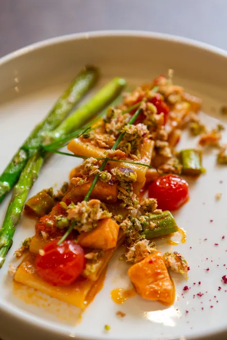 Paccheri with salmon and pistachio